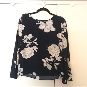 Bundle 4/25 Flowy Open Back Blouse